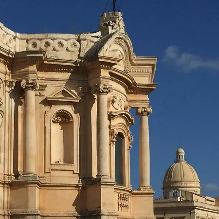 Artroom Garden * 노토